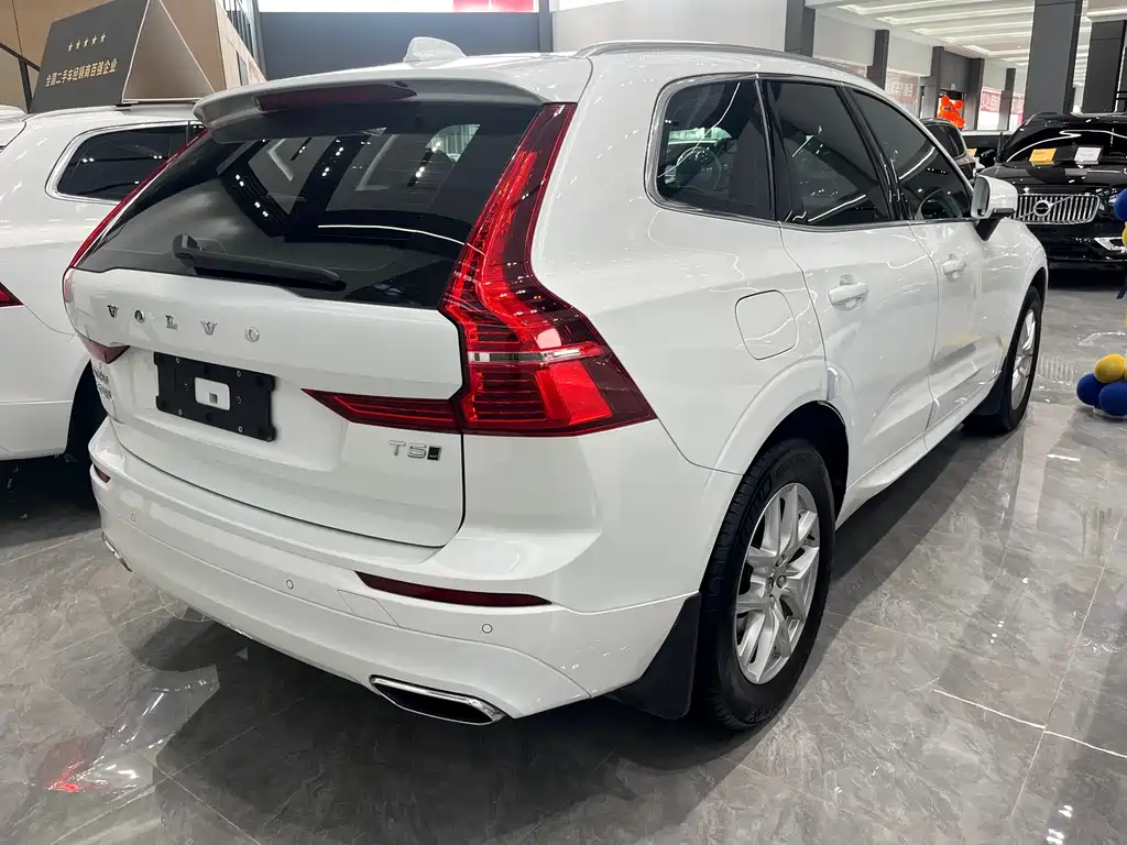 Volvo XC60 2019 T5 Four-wheel Drive Smart Edition National VI купить на сайте DeffCars