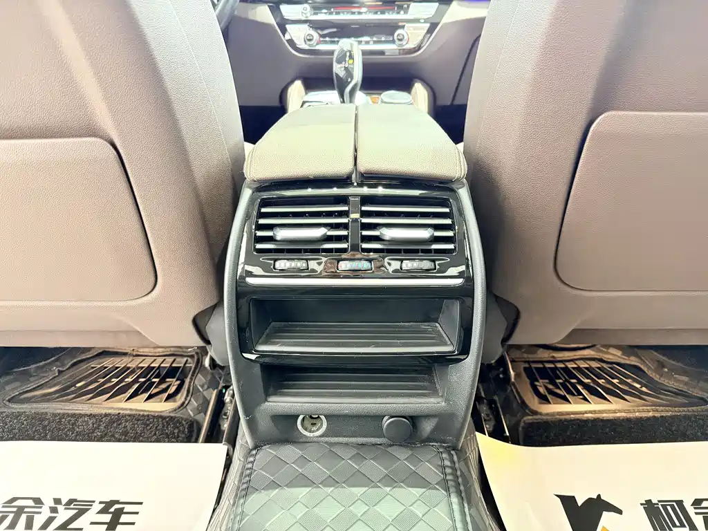 BMW 5 Series 2018 525Li Luxury Package купить на сайте DeffCars