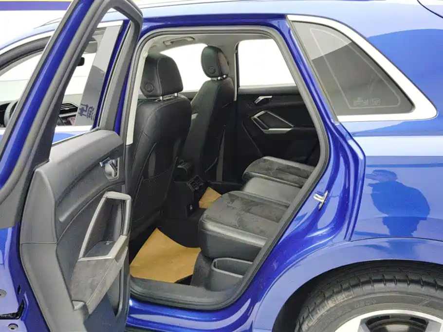 Audi Q3 2021 35 TFSI Fashionable and Dynamic купить на сайте DeffCars