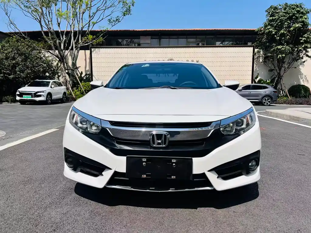 Civic 2016 220TURBO CVT Deluxe Edition купить на сайте DeffCars
