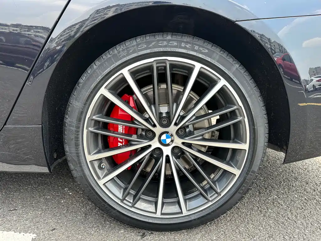 BMW 5 Series 2021 facelift 530Li leading M sports package купить на сайте DeffCars