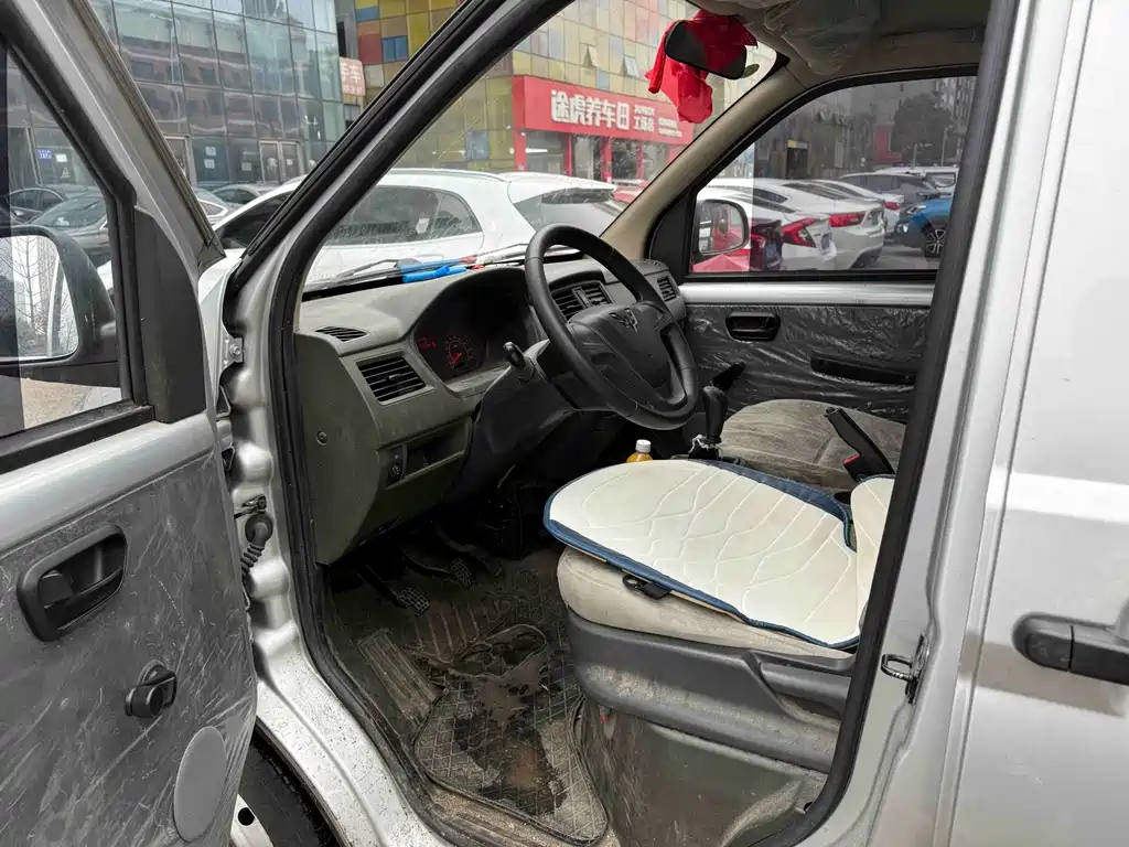 Wuling Rongguang S 2023 1.5L basic model 5/7 seats купить на сайте DeffCars