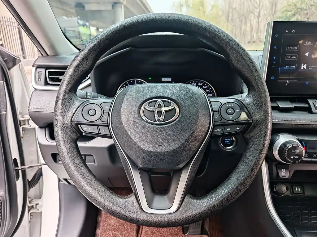 Wilanda 2021 2.0L CVT two-wheel drive luxury version купить на сайте DeffCars