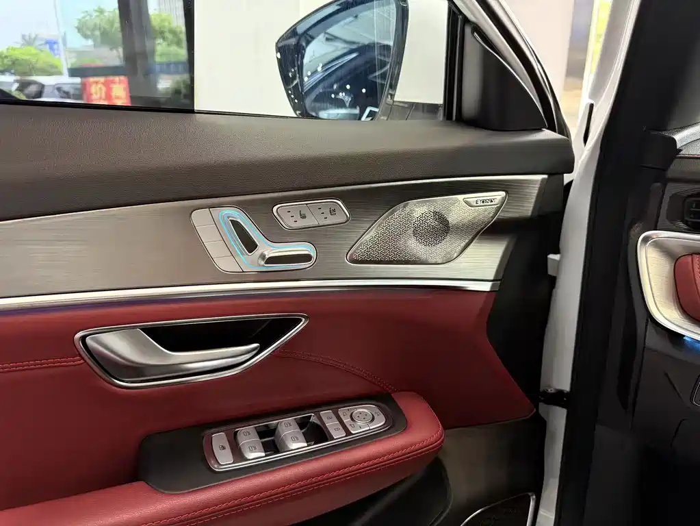 Jietu X70 PLUS 2023 model 1.6T DCT Powerful PLUS 5 seats купить на сайте DeffCars