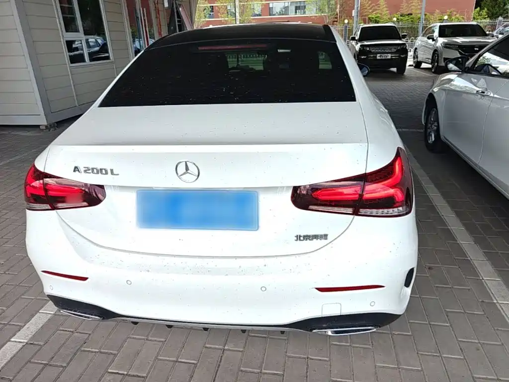 Mercedes-Benz A-Class 2022 Facelift Two A 200 L Sports Sedan Fashionable купить на сайте DeffCars