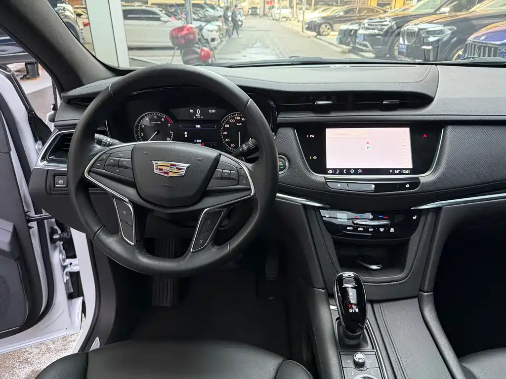 Cadillac XT5 2021 2.0T two-wheel drive luxury model купить на сайте DeffCars