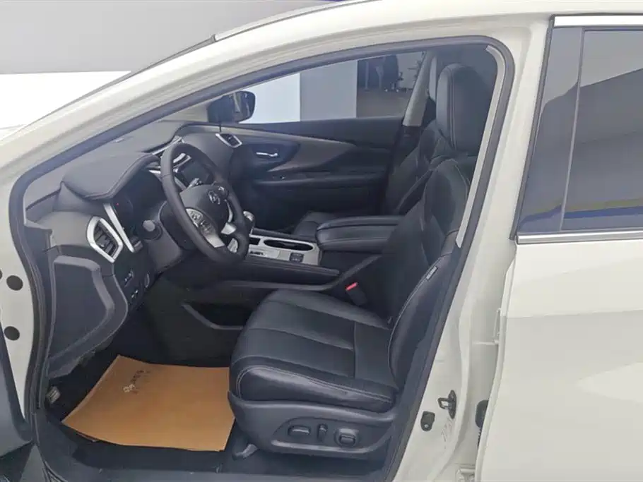 Loulan 2021 2.5L XL 2WD Intelligent Connected Deluxe Edition купить на сайте DeffCars