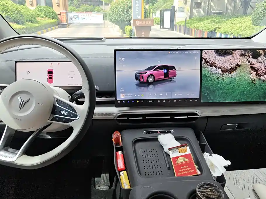 Lantu Dreamer 2025 PHEV four-wheel drive premium Kunpeng version купить на сайте DeffCars