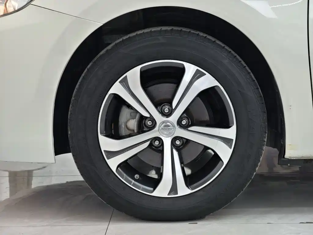 Tiida 2020 1.6L CVT Smart Travel Edition купить на сайте DeffCars
