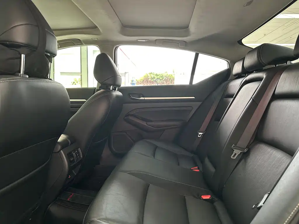 Teana 2021 2.0T XL Upper AD1 Smart Pilot Edition купить на сайте DeffCars