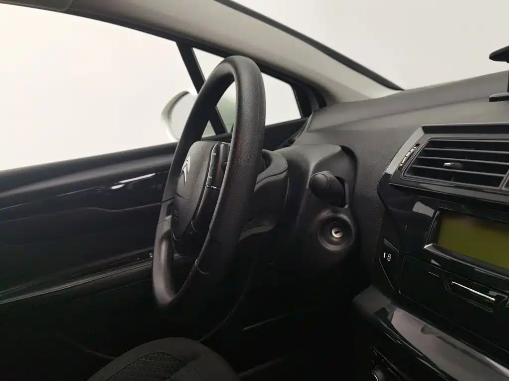 Sega 2013 sedan 2.0L manual Pinyue type купить на сайте DeffCars