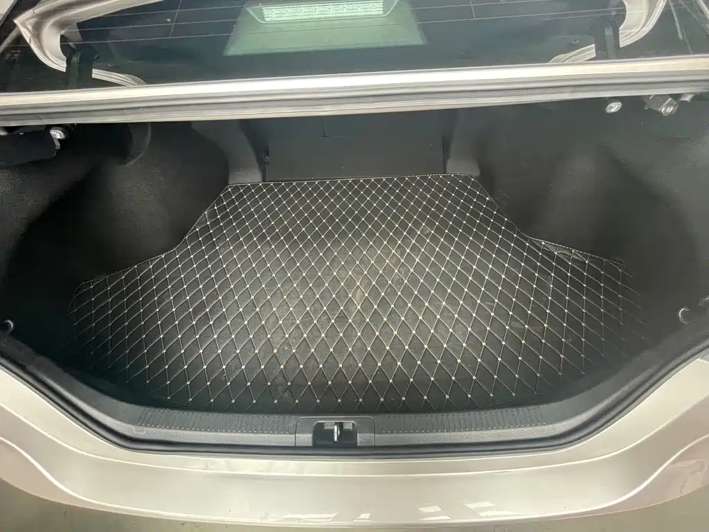 Camry 2021 2.5G Deluxe Edition купить на сайте DeffCars