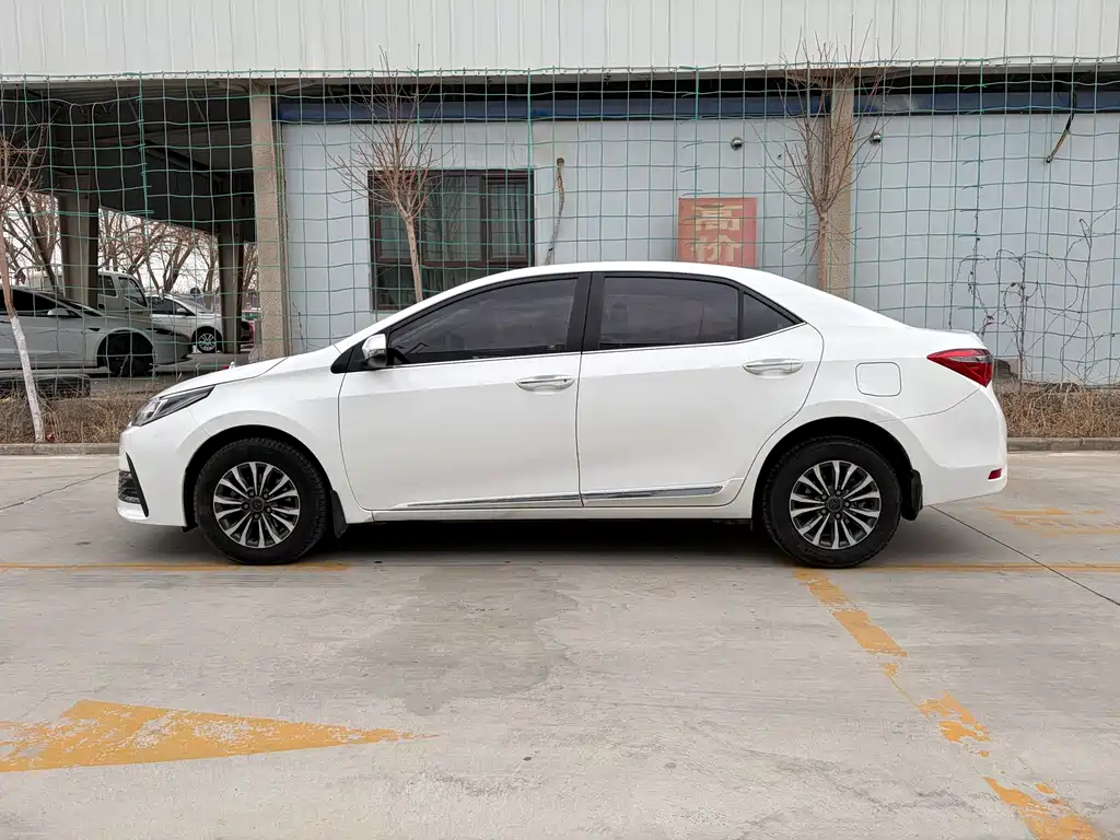 Corolla 2018 1.2T S-CVT GL-i Smart Edition купить на сайте DeffCars