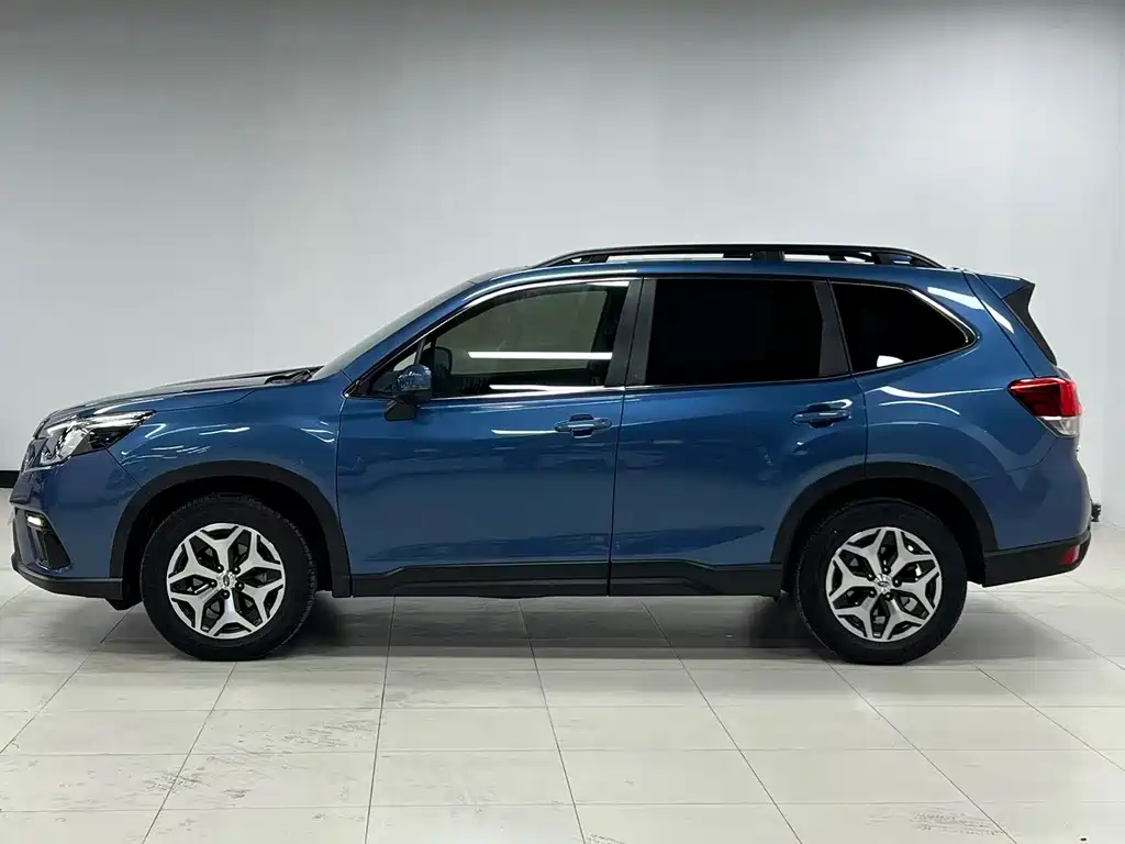 Forester 2022 2.0i AWD Deluxe Edition EyeSight купить на сайте DeffCars