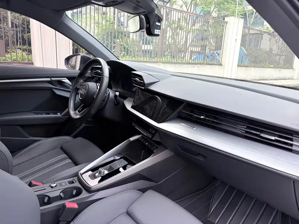 Audi A3 2024款 A3L Limousine 35 TFSI 时尚运动型 купить на сайте DeffCars