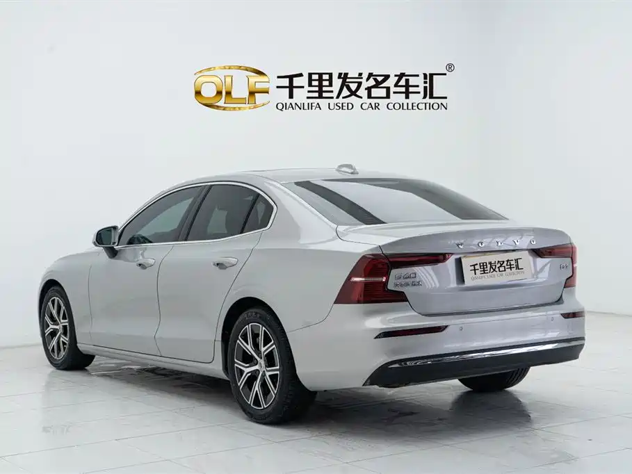 Volvo S60 2023 B4 Zhiyi Luxury Edition купить на сайте DeffCars