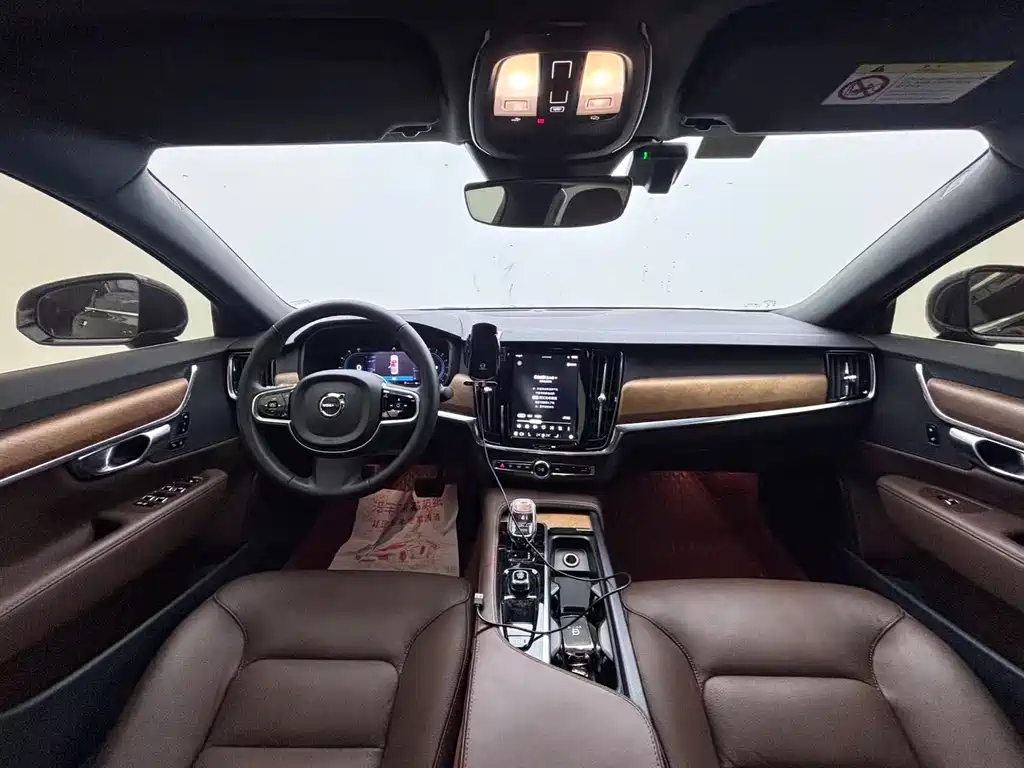 Volvo S90 2023 B5 Zhiyi Luxury Edition купить на сайте DeffCars