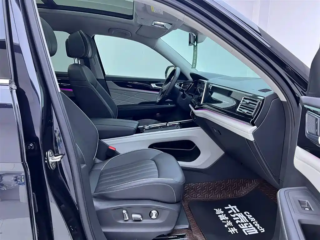 Touron 2023 facelift 380TSI four-wheel drive luxury version купить на сайте DeffCars
