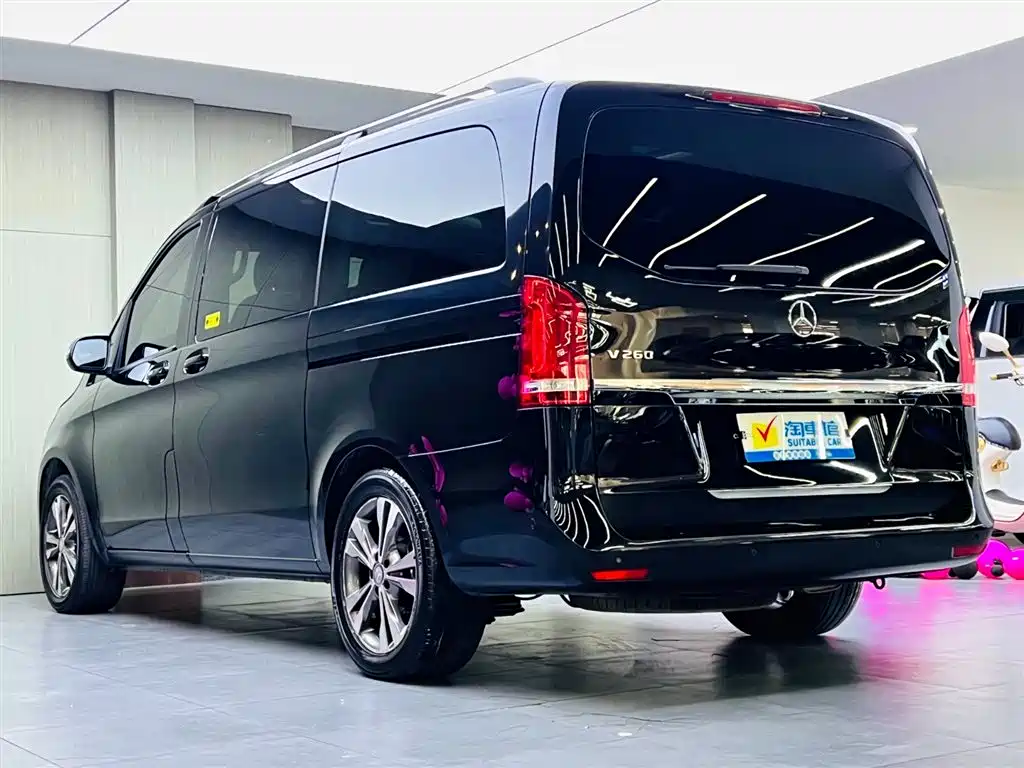 Mercedes-Benz V-Class 2017 V 260 Premium Edition купить на сайте DeffCars