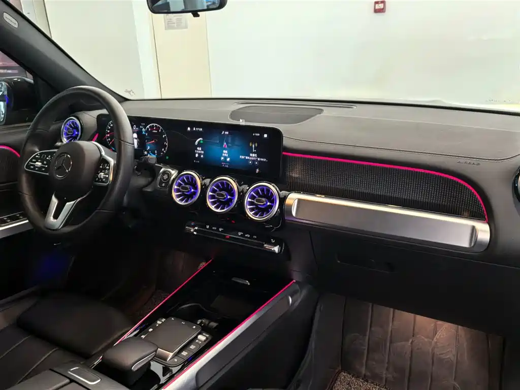 Mercedes-Benz GLB 2023 GLB 220 Dynamic купить на сайте DeffCars