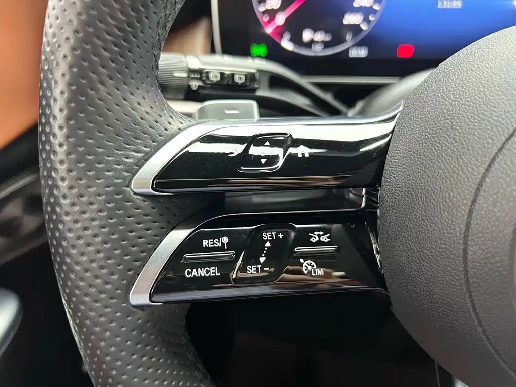 Mercedes-Benz GLC 2023 GLC 300 L 4MATIC Dynamic 5-seater купить на сайте DeffCars