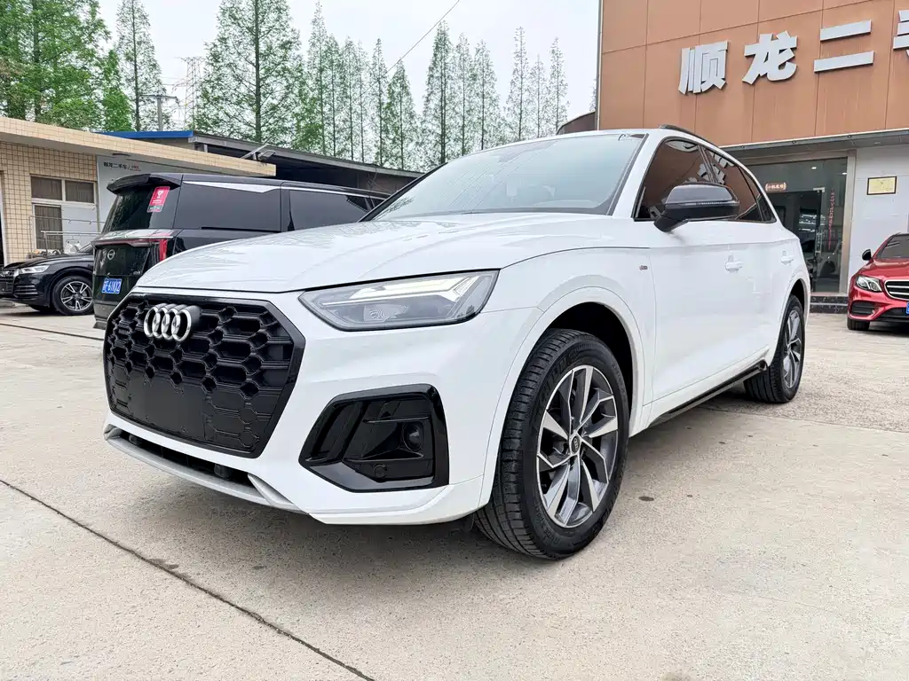Audi Q5L 2023 40T luxury and dynamic model купить на сайте DeffCars