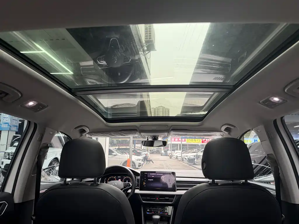 Tiguan L 2022 330TSI automatic two-wheel drive R-Line version купить на сайте DeffCars