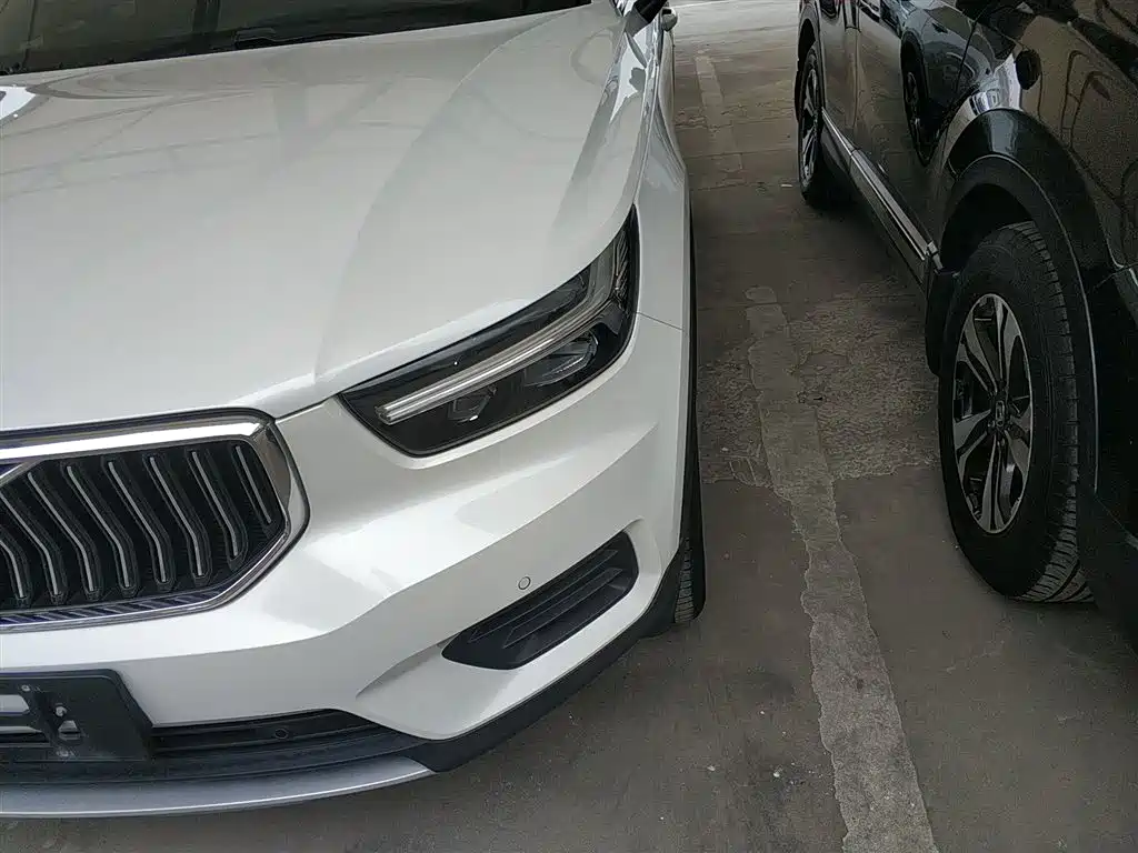 Volvo XC40 2020 T3 Zhiyuan Luxury Edition купить на сайте DeffCars