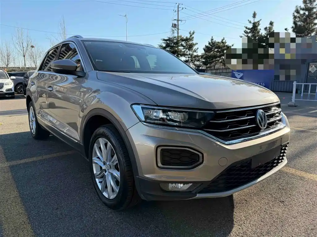 T-ROC 2018 230TSI DSG two-wheel drive aggressive model National VI купить на сайте DeffCars