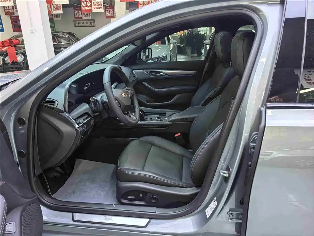 Cadillac CT5 2024 28T Premium Model купить на сайте DeffCars