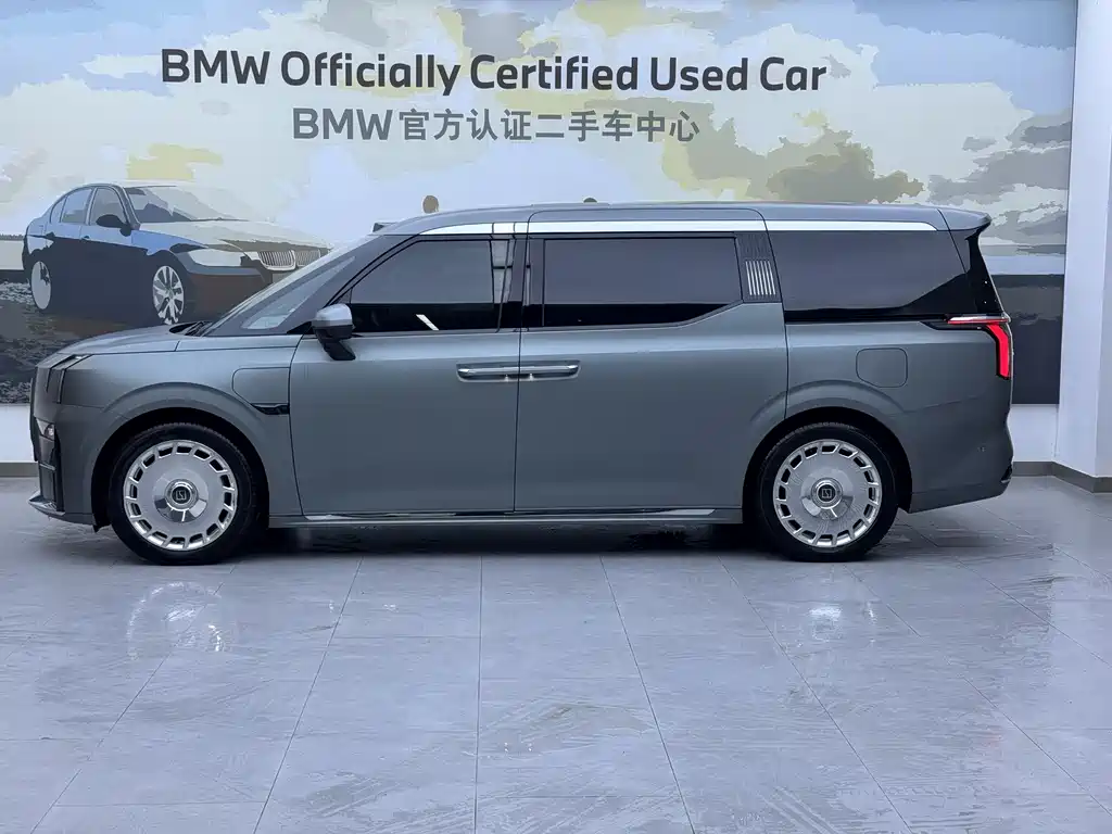 Jikrypton 009 2024 seven-seater aisle version 108kWh купить на сайте DeffCars