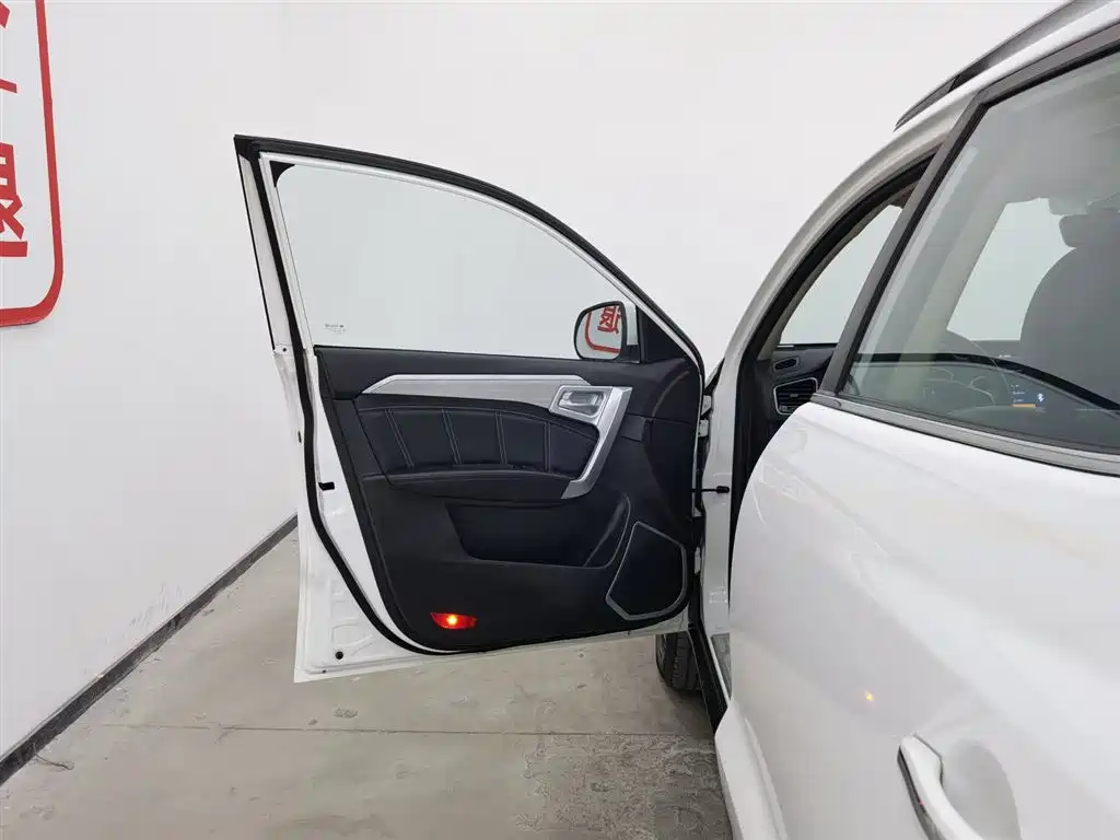 Vision X6 2016 1.8L manual luxury model купить на сайте DeffCars
