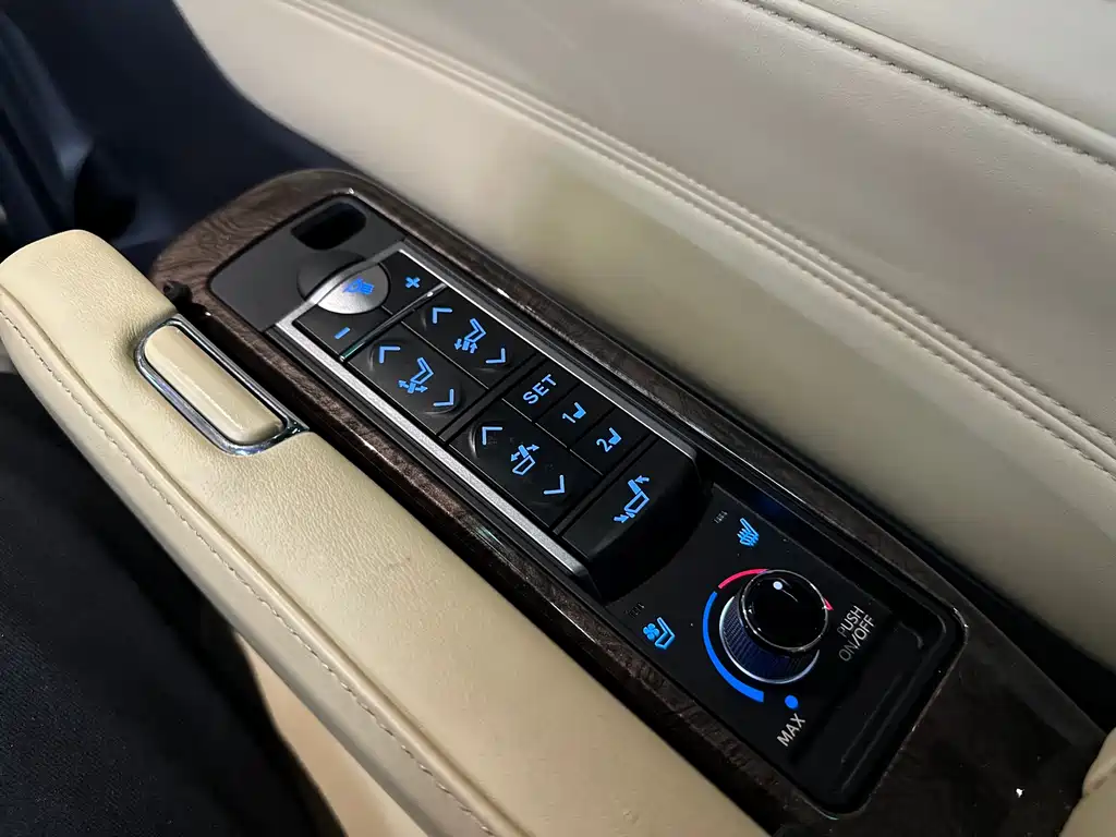 Wilfa 2021 Crown Dual Engine 2.5L HV Premium Edition купить на сайте DeffCars