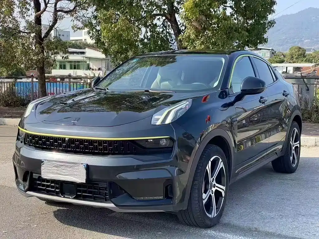 Lynk & Co 05 2020 2.0TD two-wheel drive shines Halo купить на сайте DeffCars