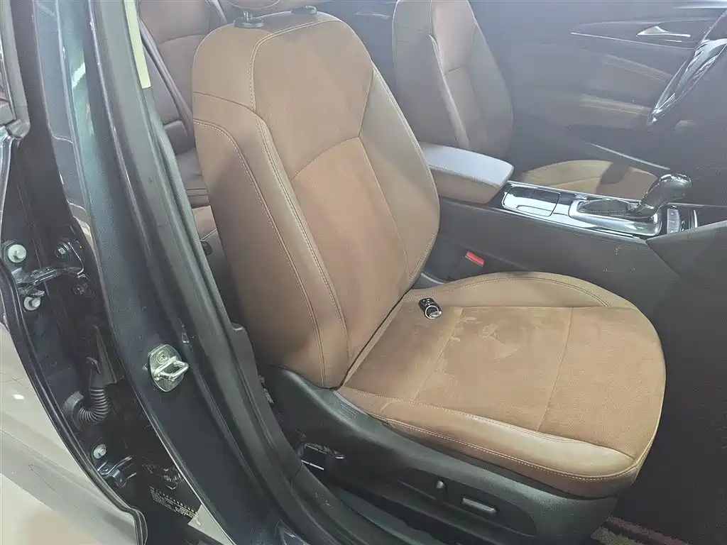 Regal 2019 20T Elite National VI купить на сайте DeffCars