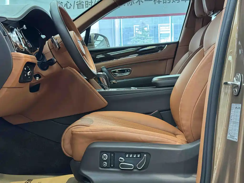 Bentayga 2018 4.0T V8 купить на сайте DeffCars