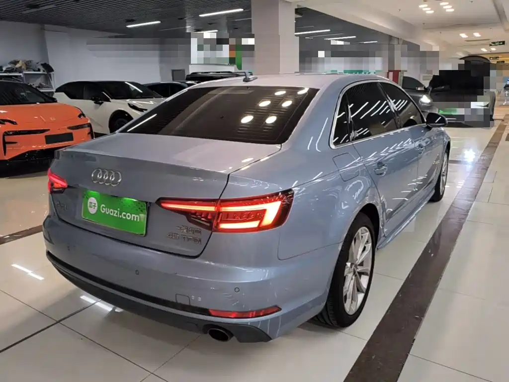 Audi A4L 2018 30th Anniversary Model 40 TFSI Fashion купить на сайте DeffCars