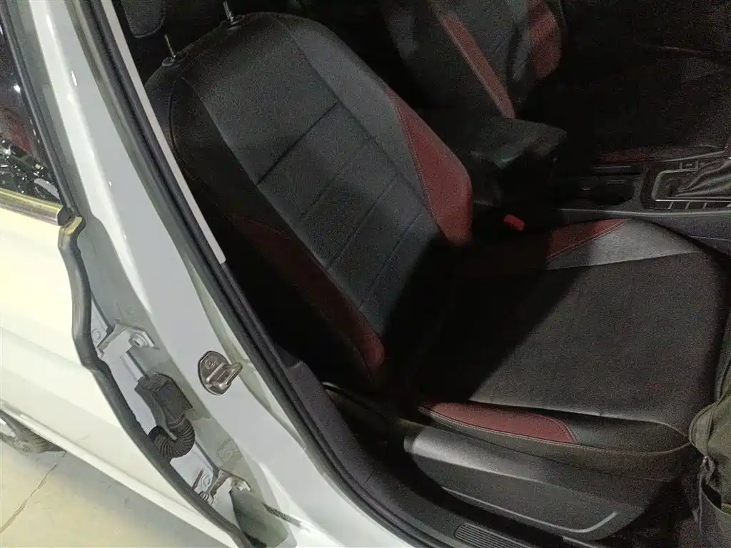 Bora 2021 1.5L automatic comfort intelligent connected version купить на сайте DeffCars