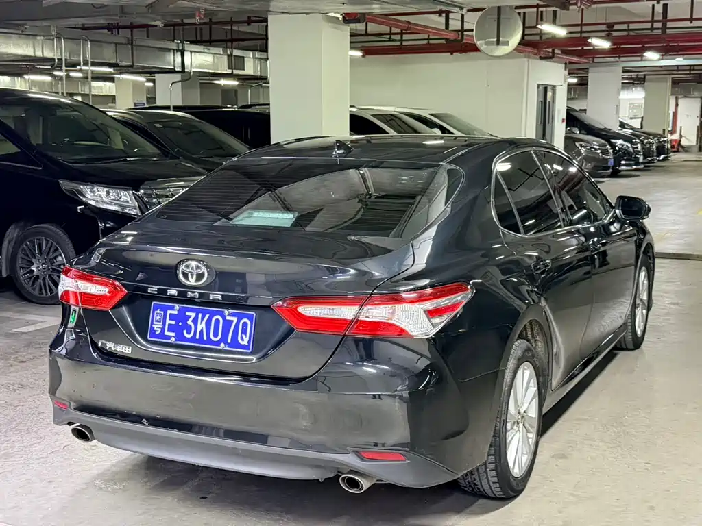 Camry 2023 2.0GVP Leading Edition купить на сайте DeffCars