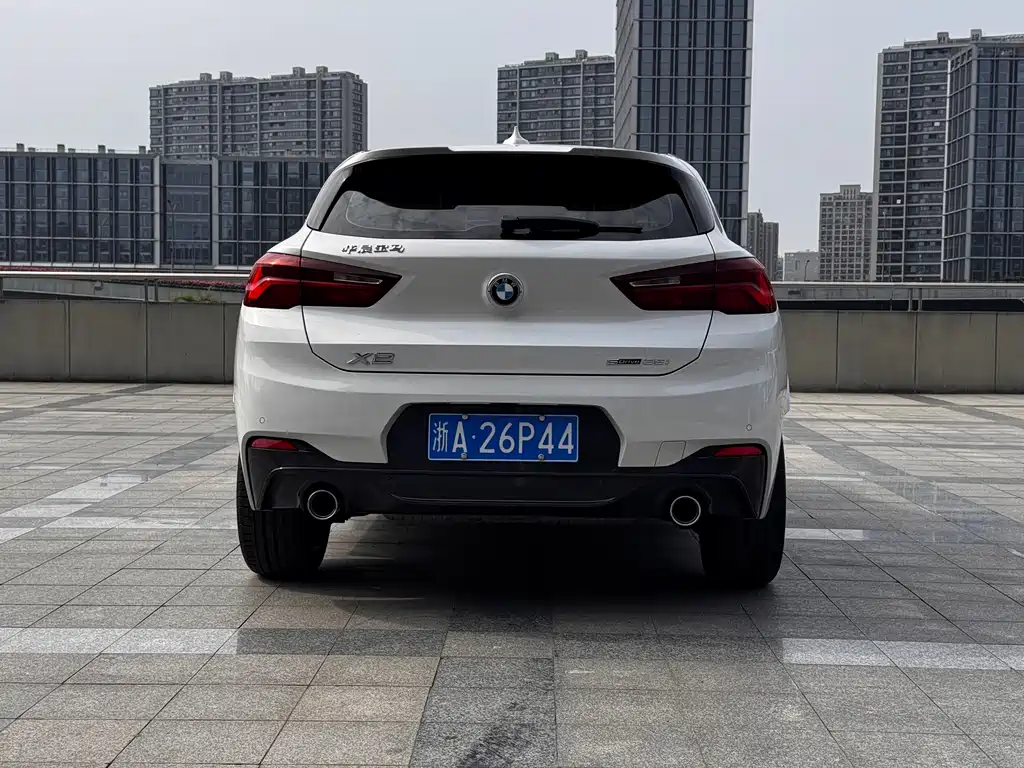 BMW X2 2021 sDrive25i leading M sports package купить на сайте DeffCars