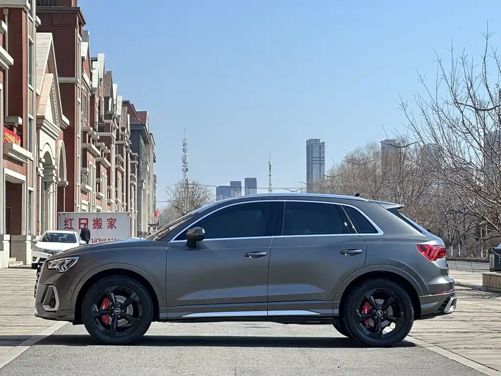 Audi Q3 2025 quattro 45th anniversary collector's edition 35TFSI fashionable and dynamic купить на сайте DeffCars