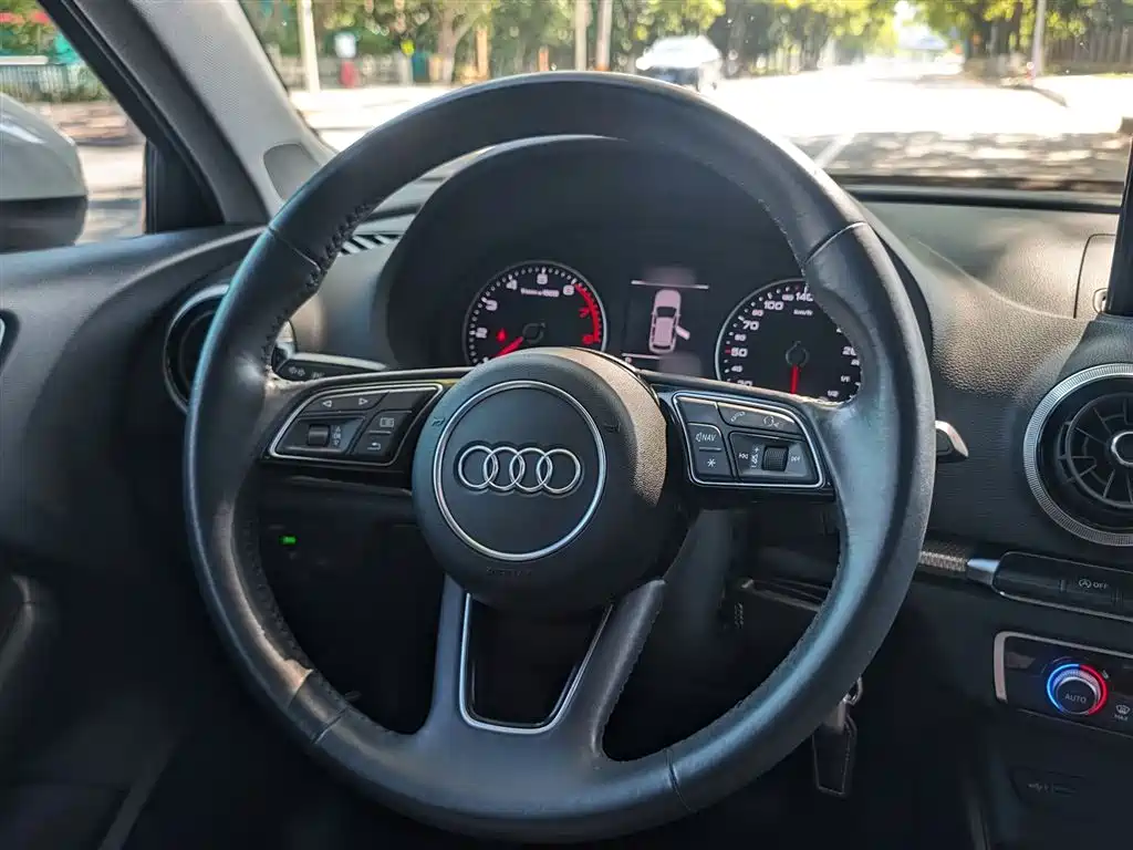Audi A3 2019 Sportback 35 TFSI Fashion Type National VI купить на сайте DeffCars