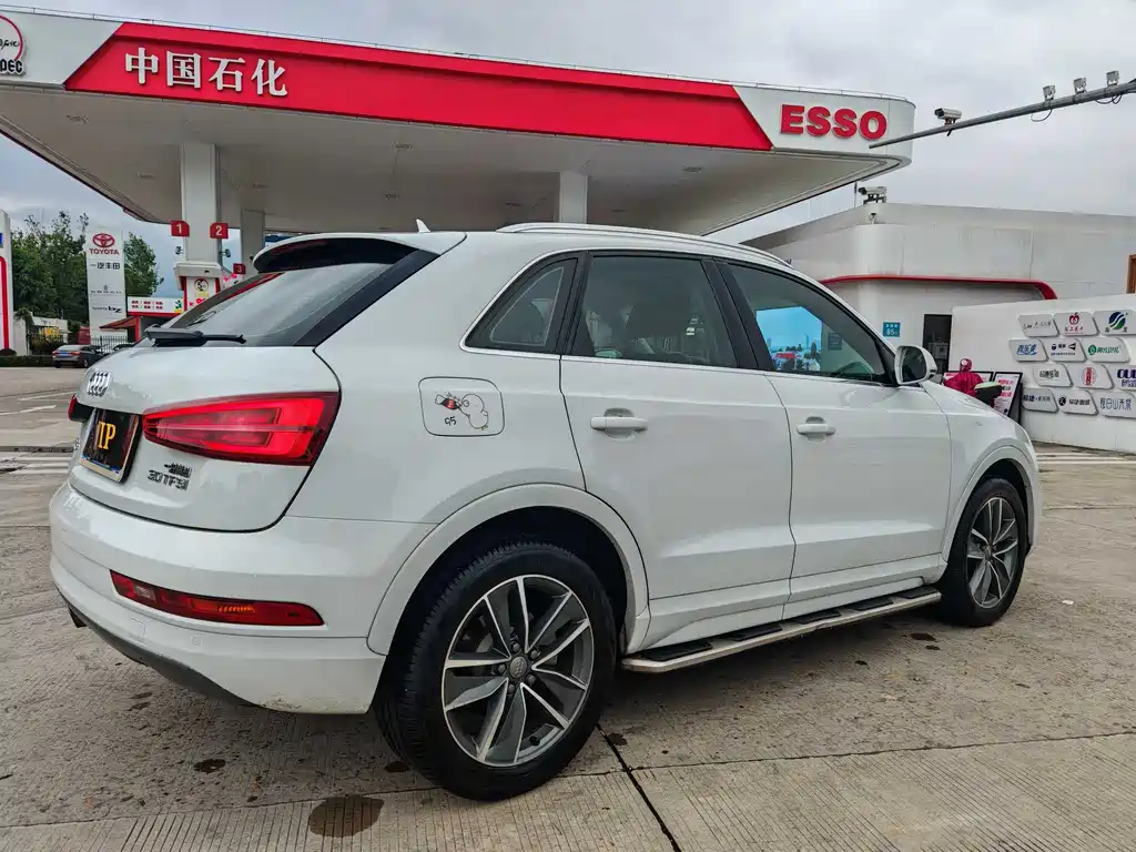 Audi Q3 2018 30th Anniversary Model 30 TFSI Fashion Model купить на сайте DeffCars