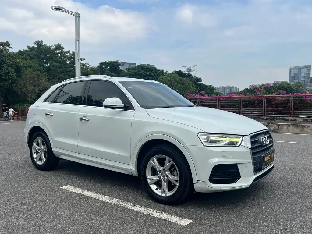 Audi Q3 2017 30 TFSI Fashion купить на сайте DeffCars