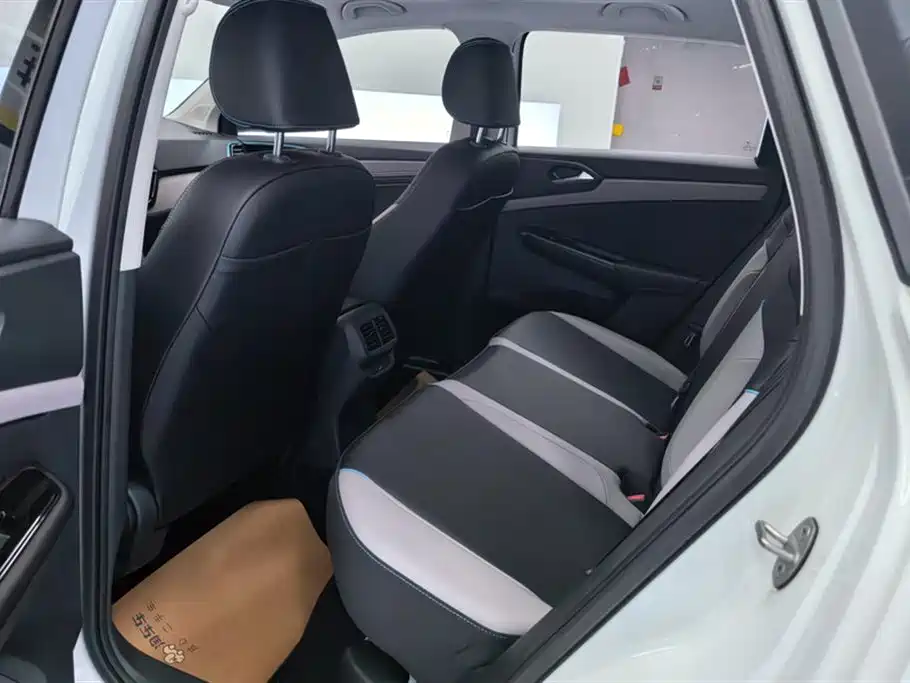 Jetta VS5 2024 280TSI automatic high-gloss version купить на сайте DeffCars