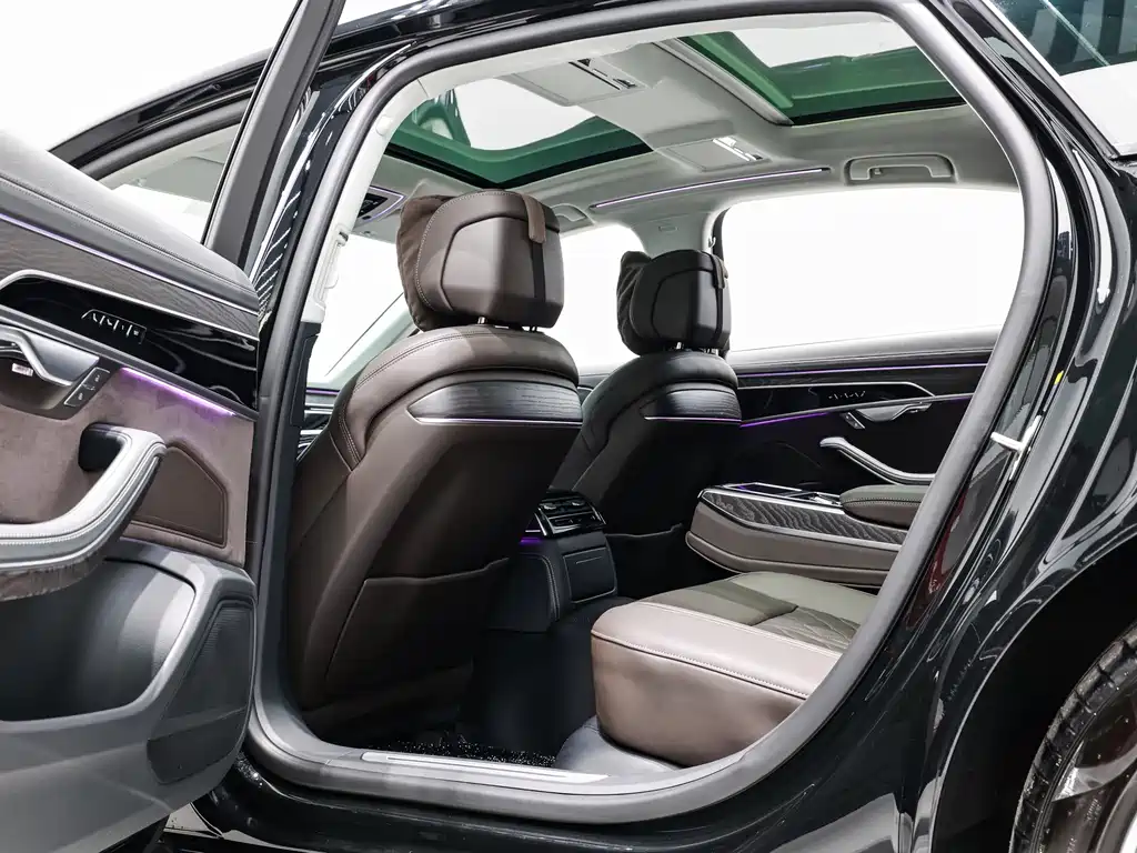 Audi A8 2024 A8L 50 TFSI quattro Premium Selection купить на сайте DeffCars