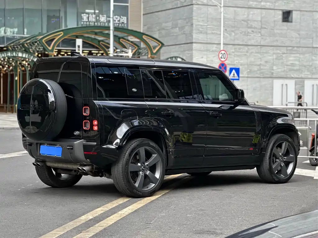 Land Rover Defender 2023 110 5.0T V8 купить на сайте DeffCars