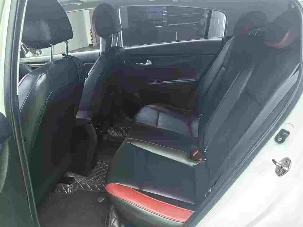 KX CROSS 2019 1.6L automatic smart sunroof version National V купить на сайте DeffCars