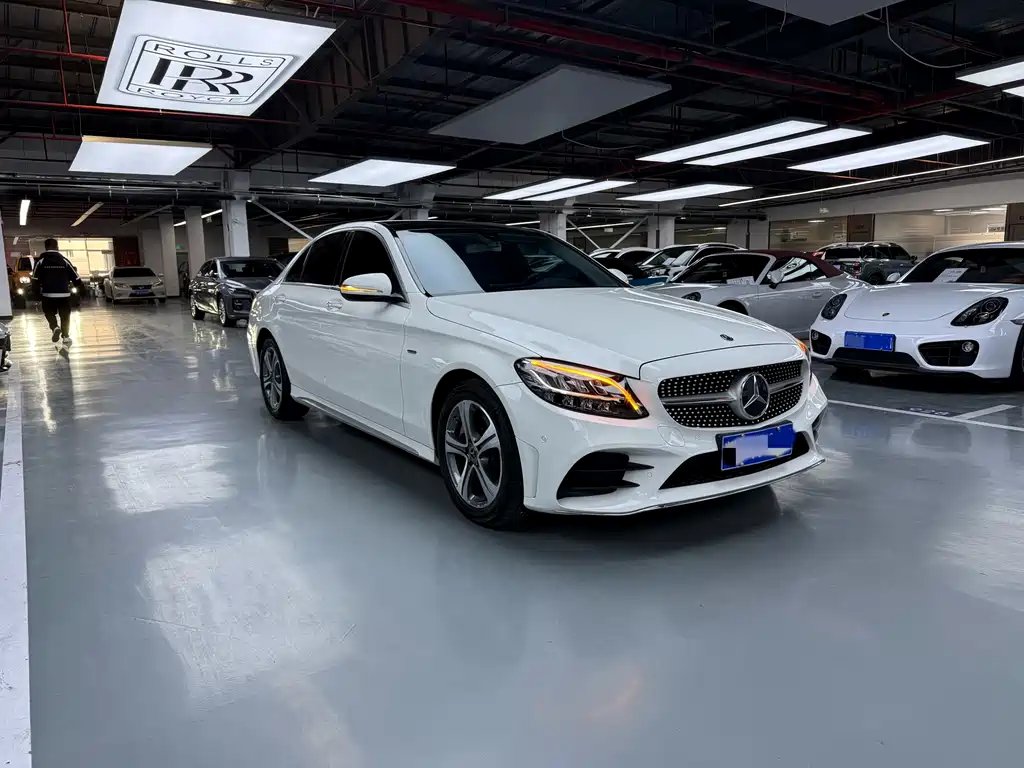 Mercedes-Benz C-Class 2020 facelift C 260 L sports version купить на сайте DeffCars