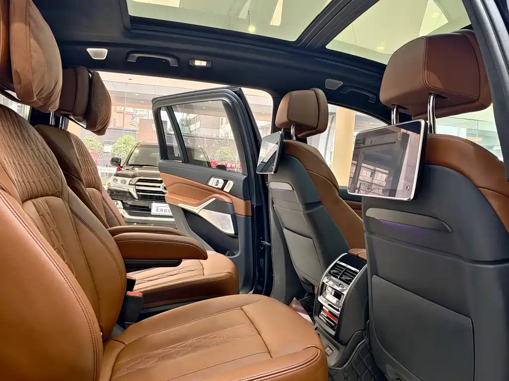 BMW X7 2019 xDrive40i Executive M Sport Package купить на сайте DeffCars